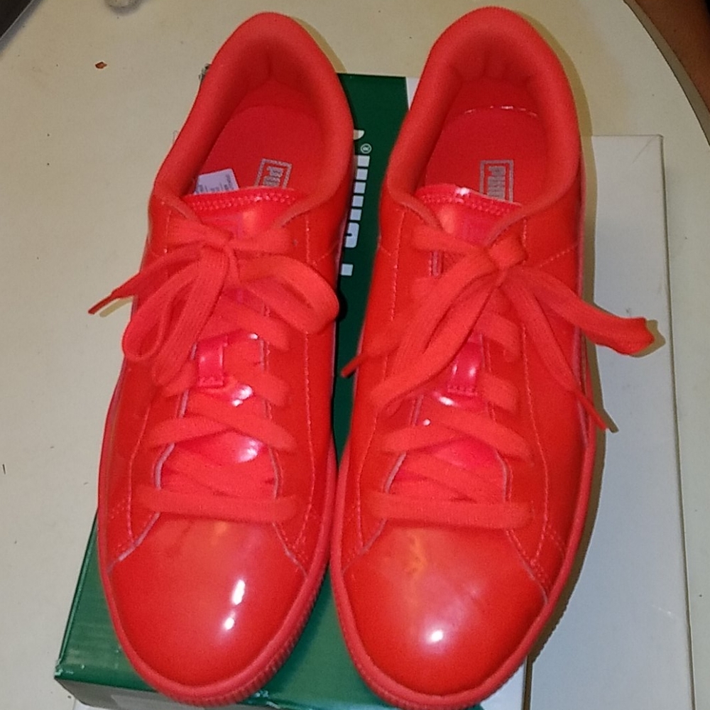 Womens Puma Sneakers